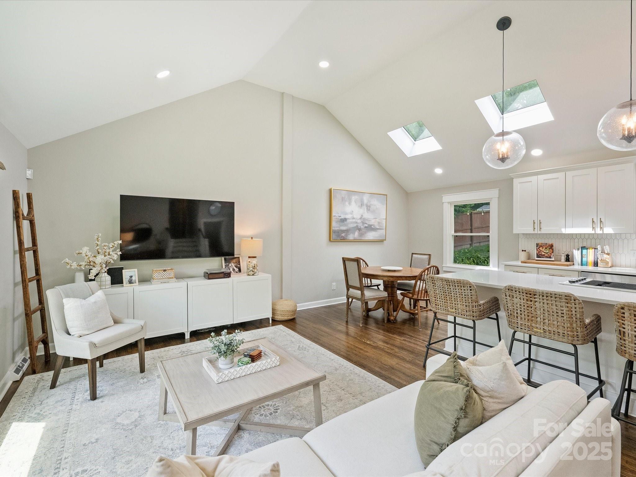 3910 Rhodes Avenue Charlotte, NC 28210 - Photo 6 of 36 Gallery Image 6