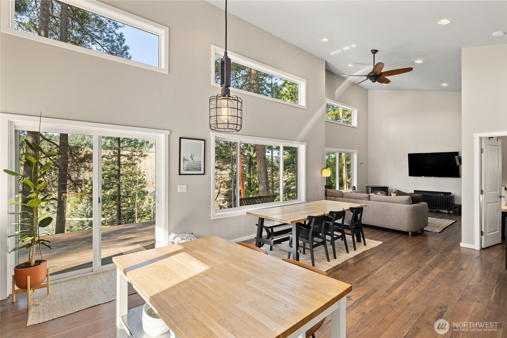 5910 Teanaway Road Cle Elum, WA 98922 - Photo 10 of 40 Gallery Image 10