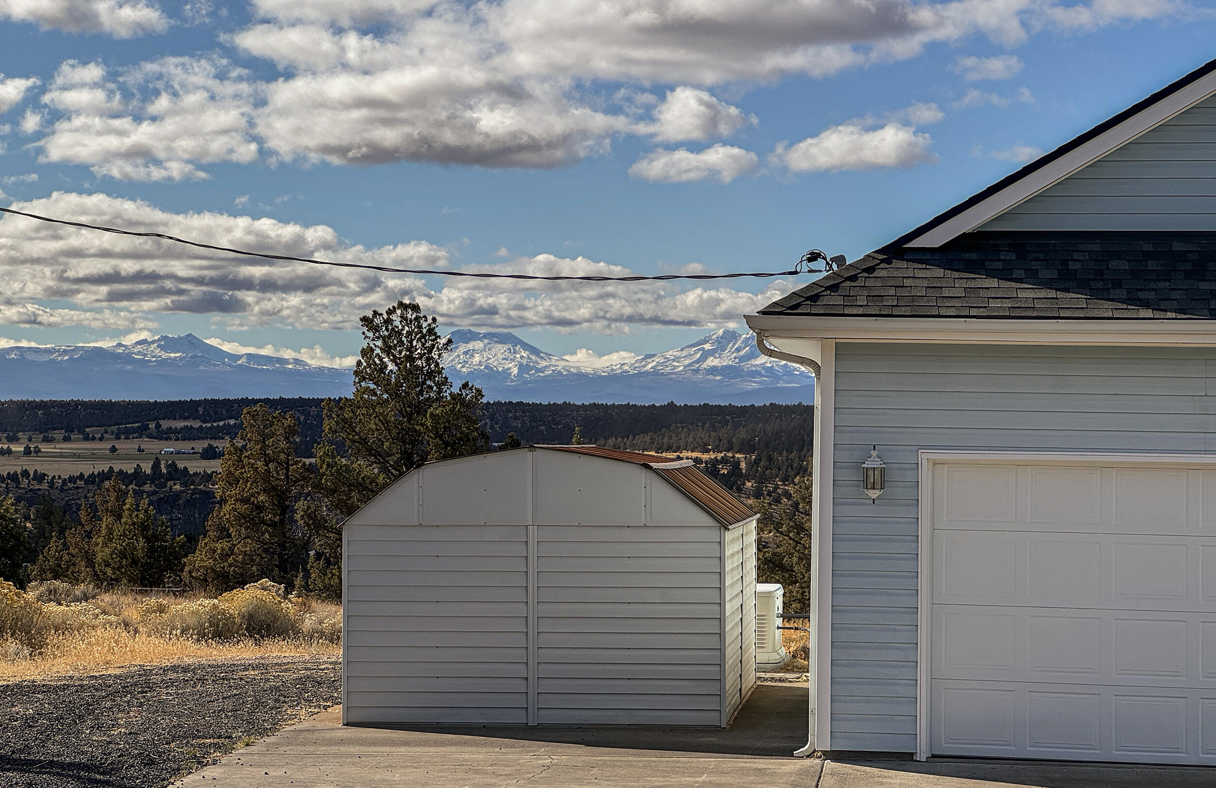 10179 Southwest Shad Road Terrebonne, OR 97760 - Photo 12 of 44 shad-view2
