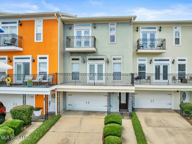 $285,000 | 30 Oak Alley Lane, Long Beach, MS 39560