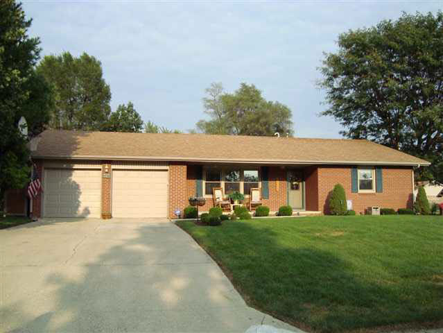 1800 North Winthrop Road Muncie, IN 47304 - Photo 1 of 12 Gallery Image 1