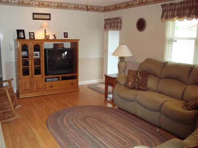 1800 North Winthrop Road Muncie, IN 47304 - Photo 8 of 12 Gallery Image 8