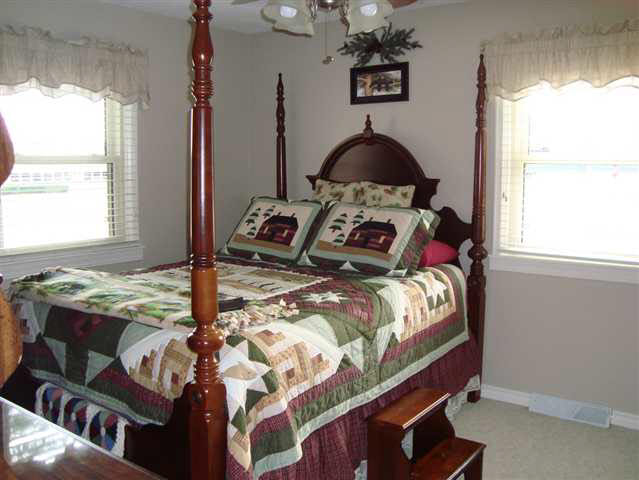 1800 North Winthrop Road Muncie, IN 47304 - Photo 9 of 12 Gallery Image 9