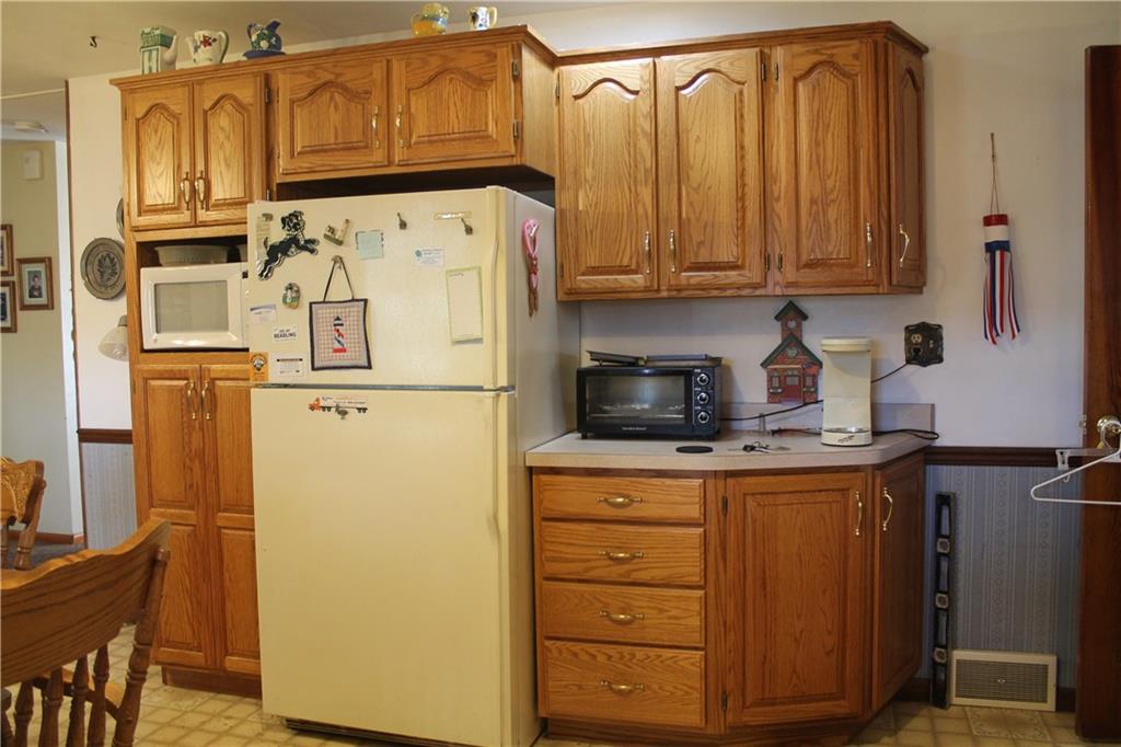 160 Paris Colliers Road Burgettstown, PA 15021 - Photo 4 of 17 Gallery Image 4