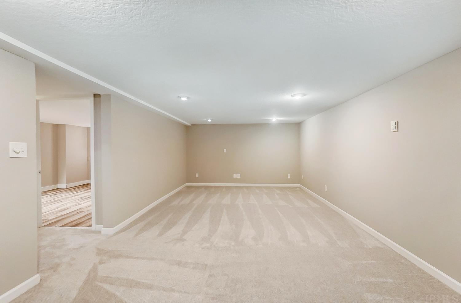 1327 Reckeweg Road Fort Wayne, IN 46804 - Photo 18 of 36