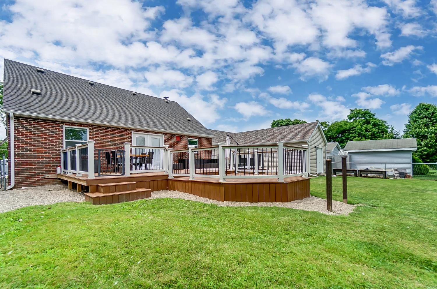 1327 Reckeweg Road Fort Wayne, IN 46804 - Photo 29 of 36