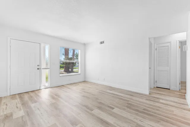 $374,900 | 308 Stillwater Drive, Jupiter, FL 33458