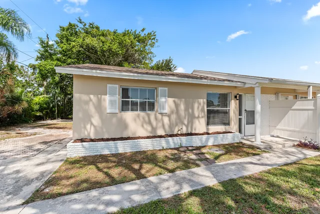 $374,900 | 308 Stillwater Drive, Jupiter, FL 33458