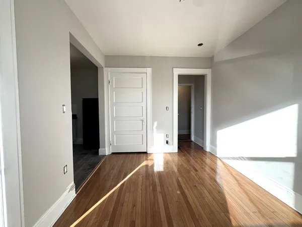 $1,850 | 333 Broadway, Unit 14, Somerville, MA 02145