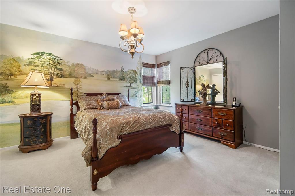 2272 Cumberland Road Rochester Hills, MI 48307 - Photo 9 of 24