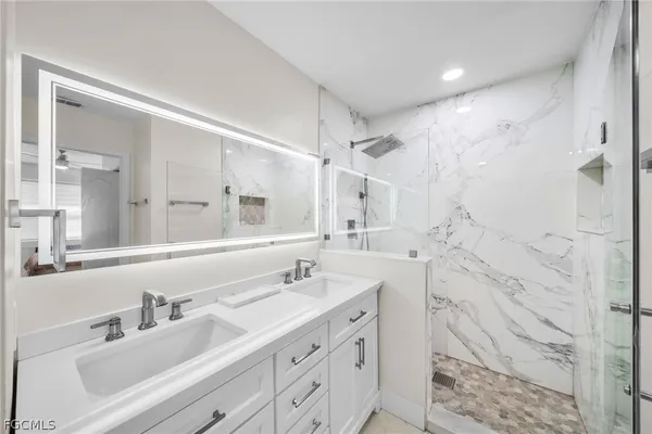 $2,300 | 1024 Mainsail Drive, Unit 512, Naples, FL 34114