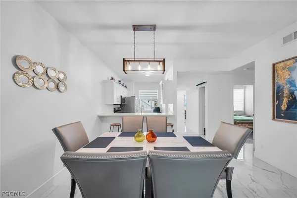 $2,300 | 1024 Mainsail Drive, Unit 512, Naples, FL 34114