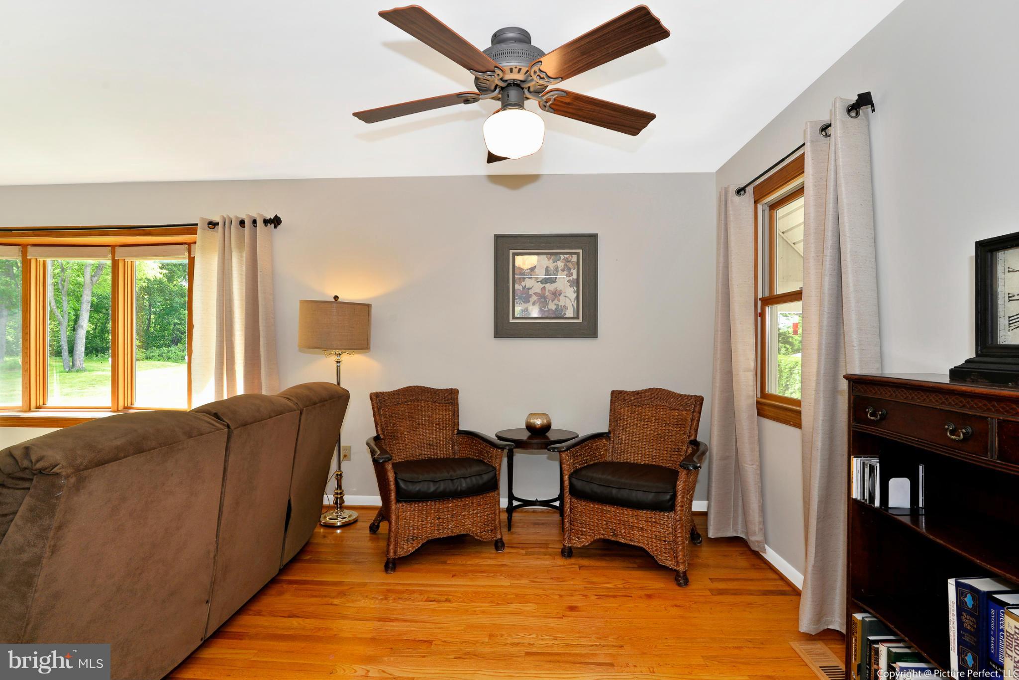 2825 Roderick Road Frederick, MD 21704 - Photo 15 of 30 Sitting Room