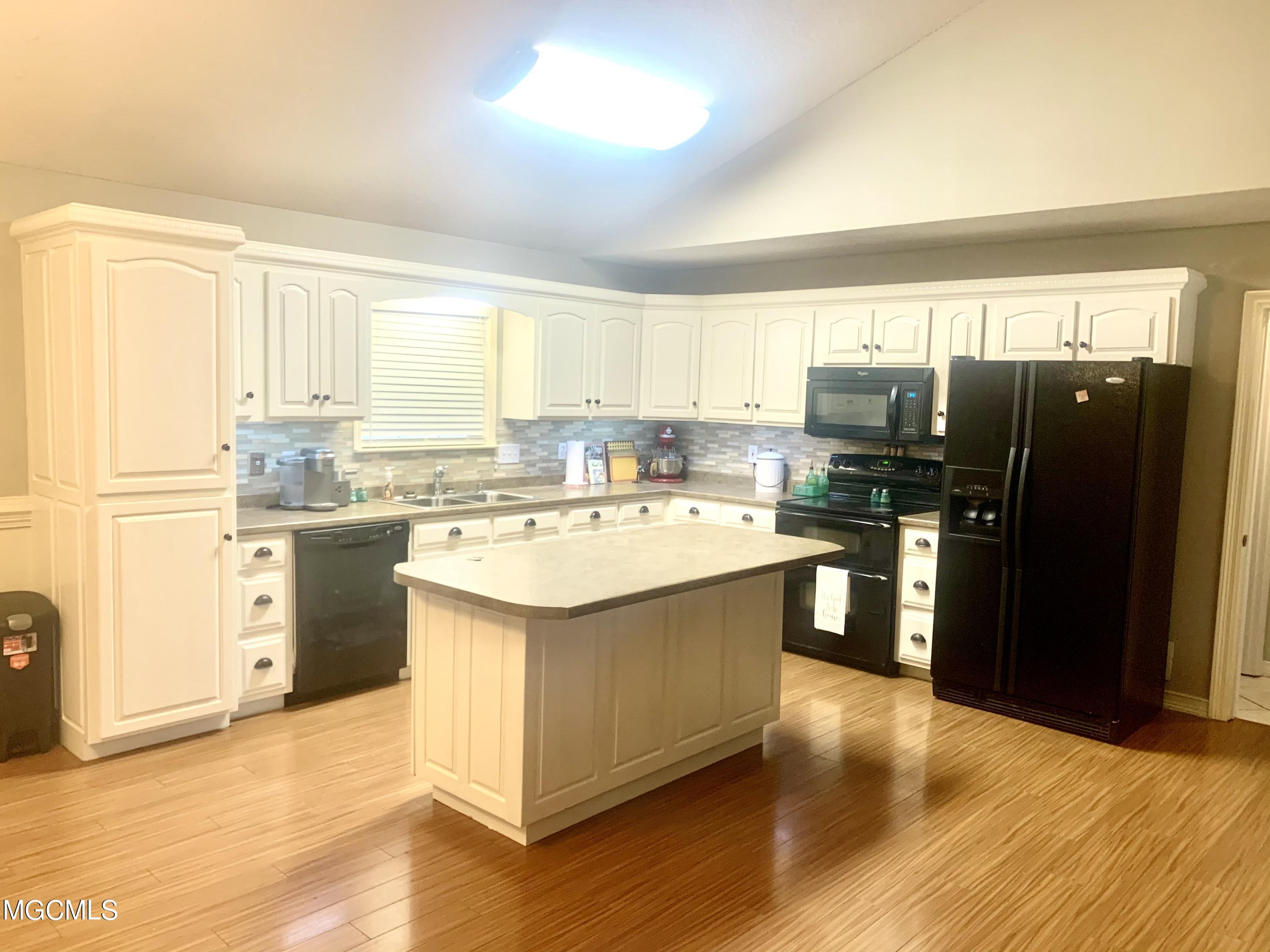 6809 Tanner Williams Road Lucedale, MS 39452 - Photo 13 of 43 FBF94266-E75E-4373-BE4A-A90B009ABE22