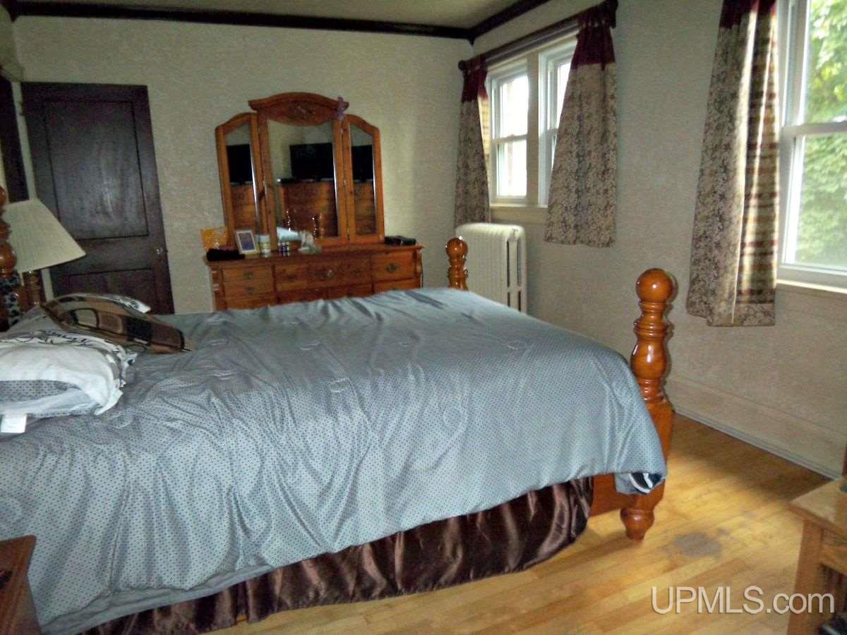 749 North Co Road Niagara, WI 54151 - Photo 12 of 25
