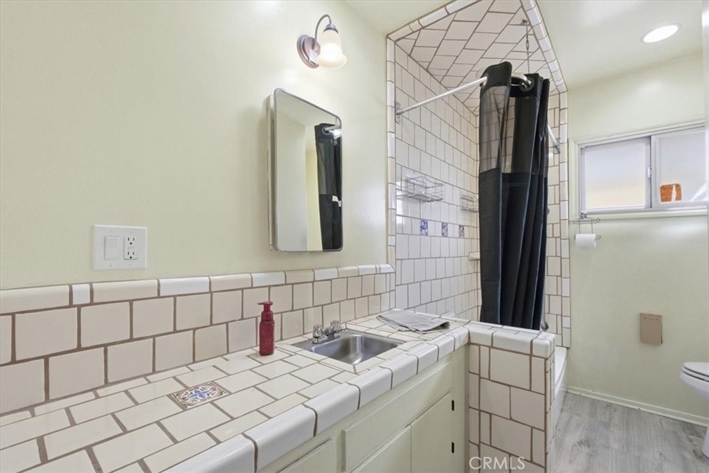 9147 Haddon Avenue Sun Valley, CA 91352 - Photo 15 of 31