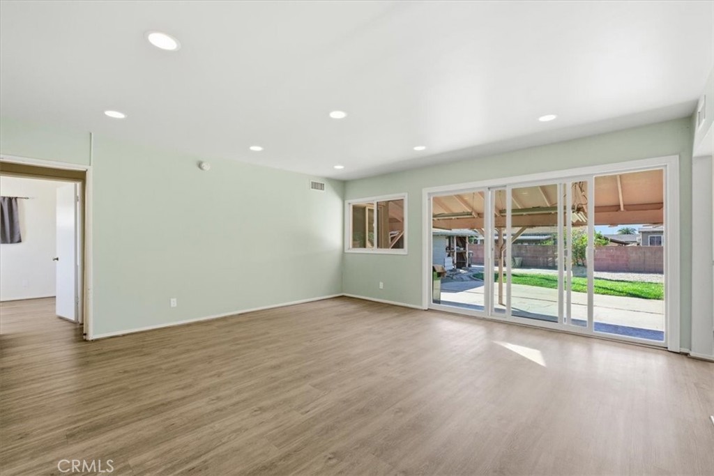 9147 Haddon Avenue Sun Valley, CA 91352 - Photo 4 of 31 recessed lighting