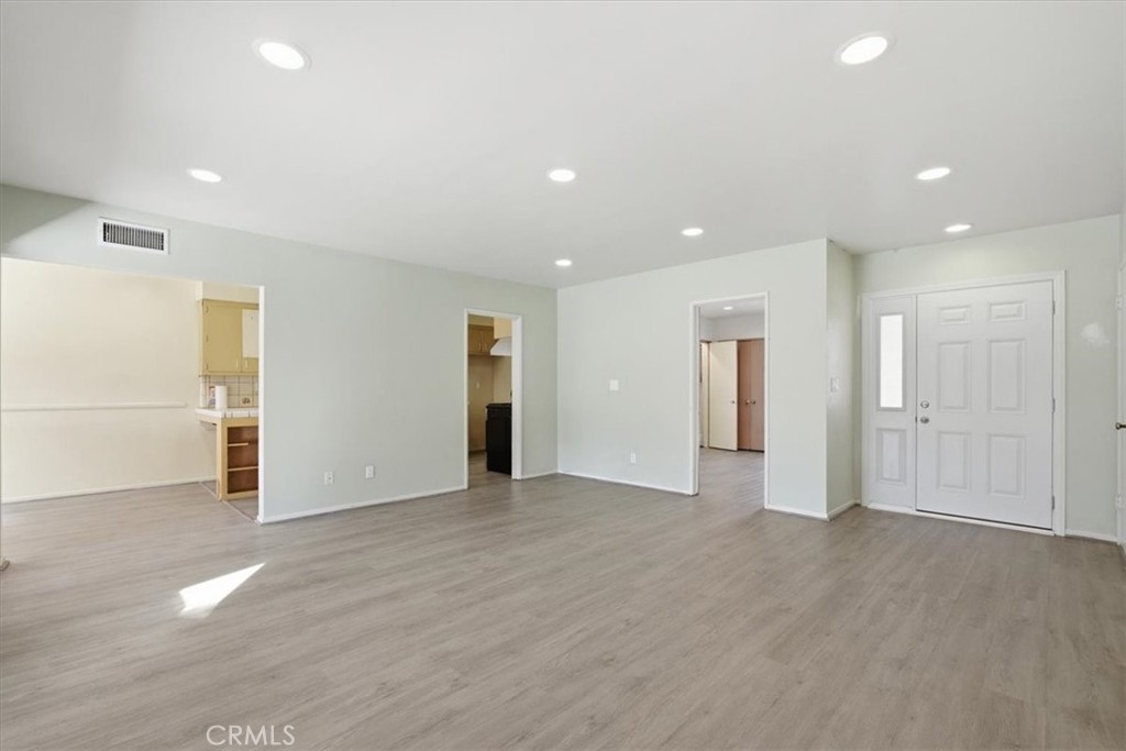 9147 Haddon Avenue Sun Valley, CA 91352 - Photo 6 of 31