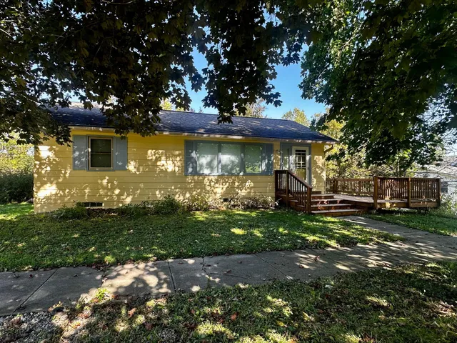 $185,000 | 402 Hillcrest Street East, Lanesboro, MN 55949