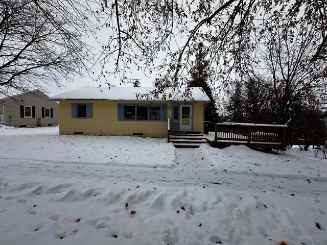 $185,000 | 402 Hillcrest Street East, Lanesboro, MN 55949