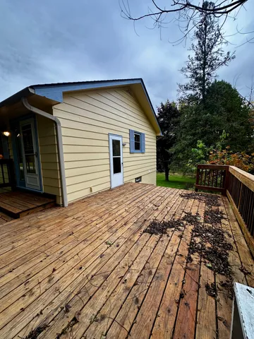 $185,000 | 402 Hillcrest Street East, Lanesboro, MN 55949