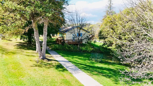 $185,000 | 402 Hillcrest Street East, Lanesboro, MN 55949