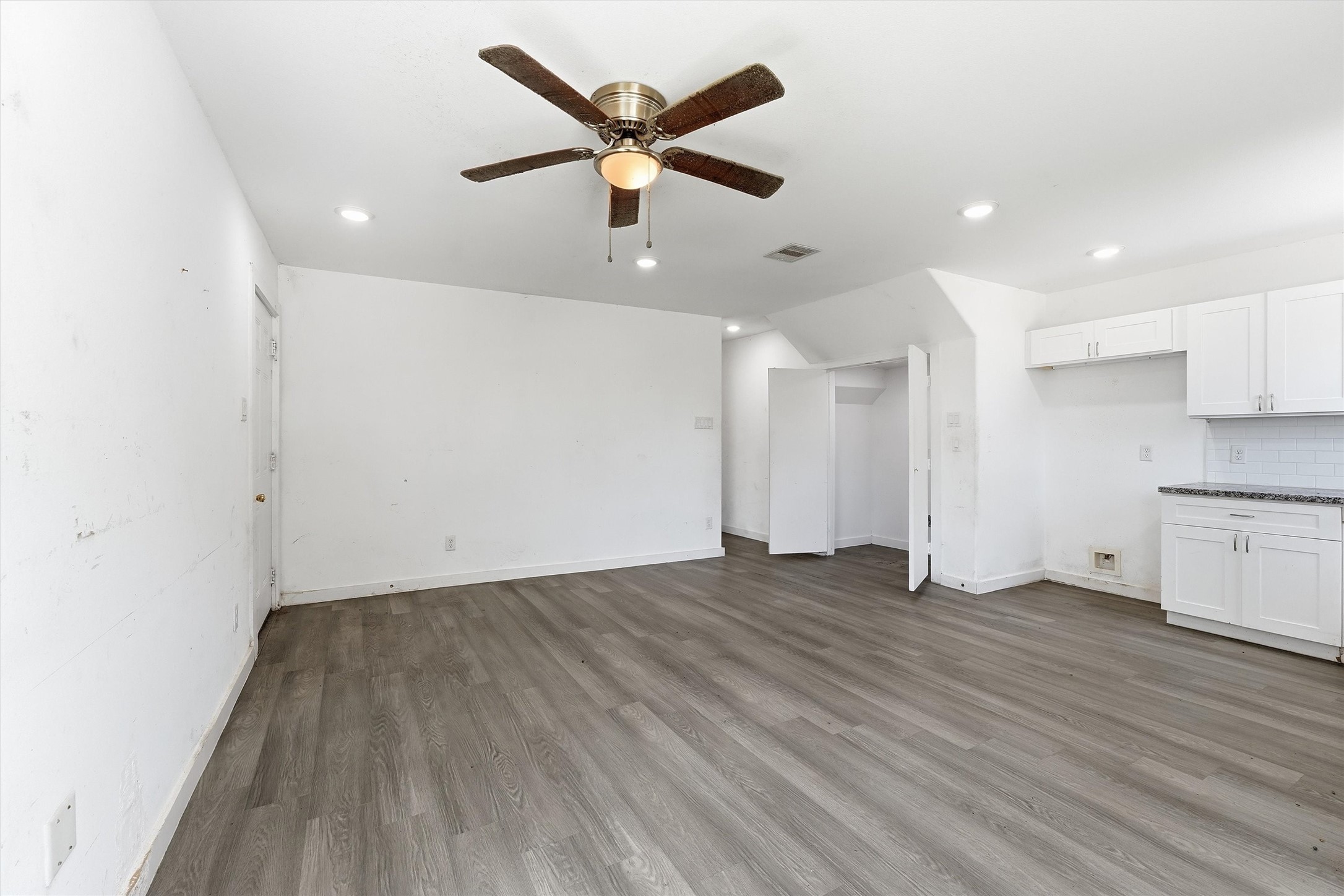 9405 Madera Road Houston, TX 77078 - Photo 4 of 35 Unit A