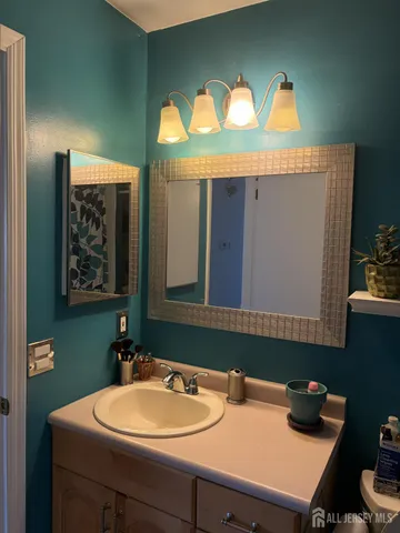 a sign that is on the side of the road