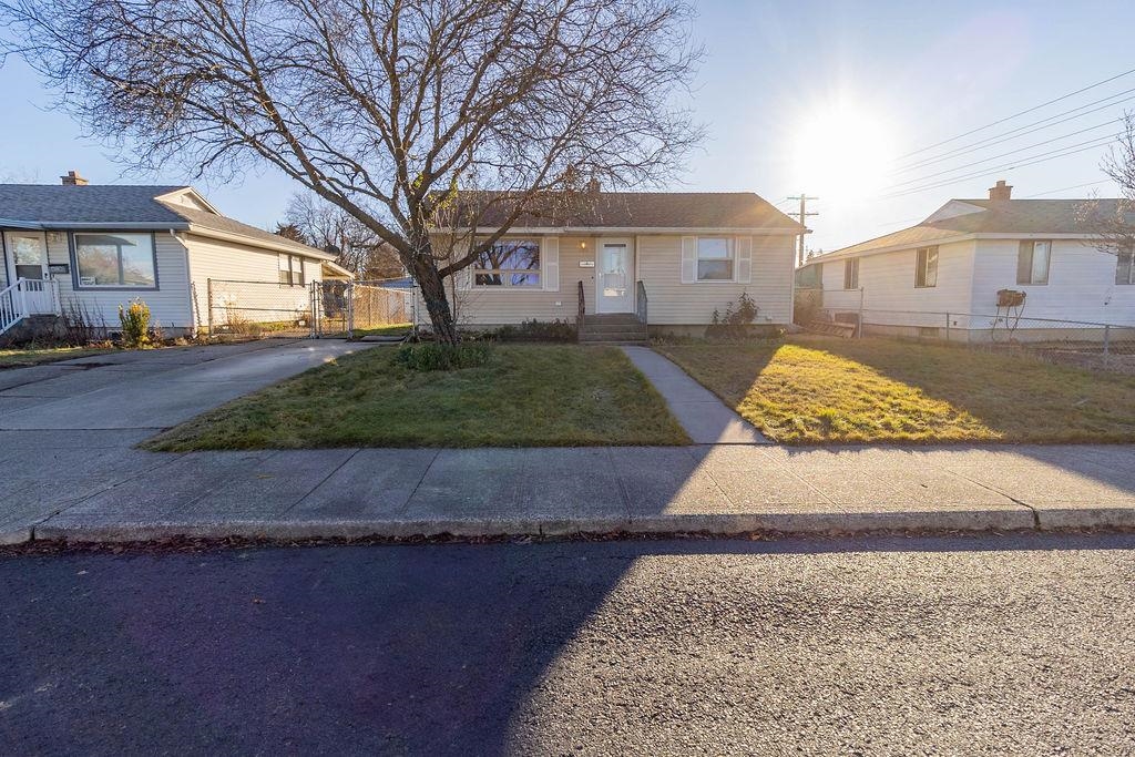 606 East Decatur Avenue Spokane, WA 99208 - Photo 1 of 50 Gallery Image 1