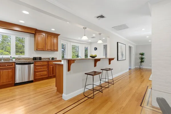 $1,795,000 | 31 Huckleberry Hill Road, Lincoln, MA 01773