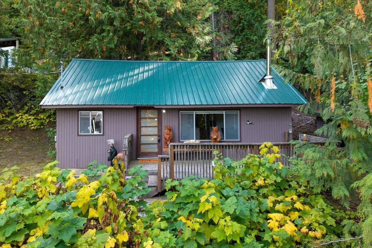 4106 Tamarack Beach Road Loon Lake, WA 99148 - Photo 1 of 22 Gallery Image 1