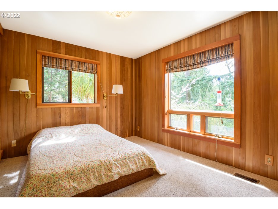 2865 Spring Boulevard Eugene, OR 97403 - Photo 14 of 32 Gallery Image 14