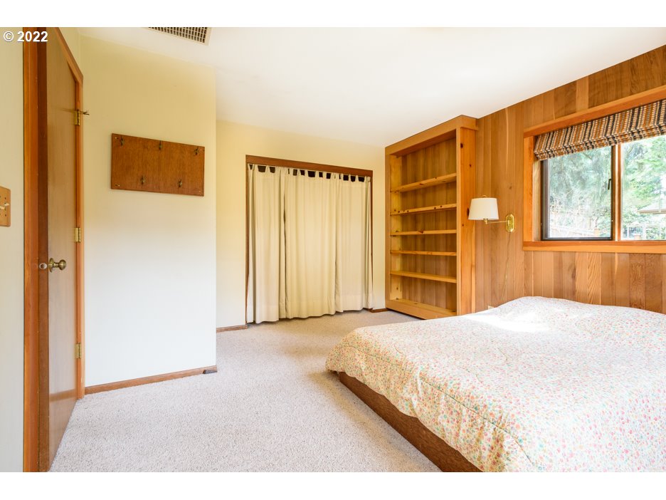 2865 Spring Boulevard Eugene, OR 97403 - Photo 15 of 32 Gallery Image 15