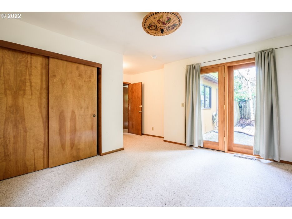 2865 Spring Boulevard Eugene, OR 97403 - Photo 19 of 32 Gallery Image 19