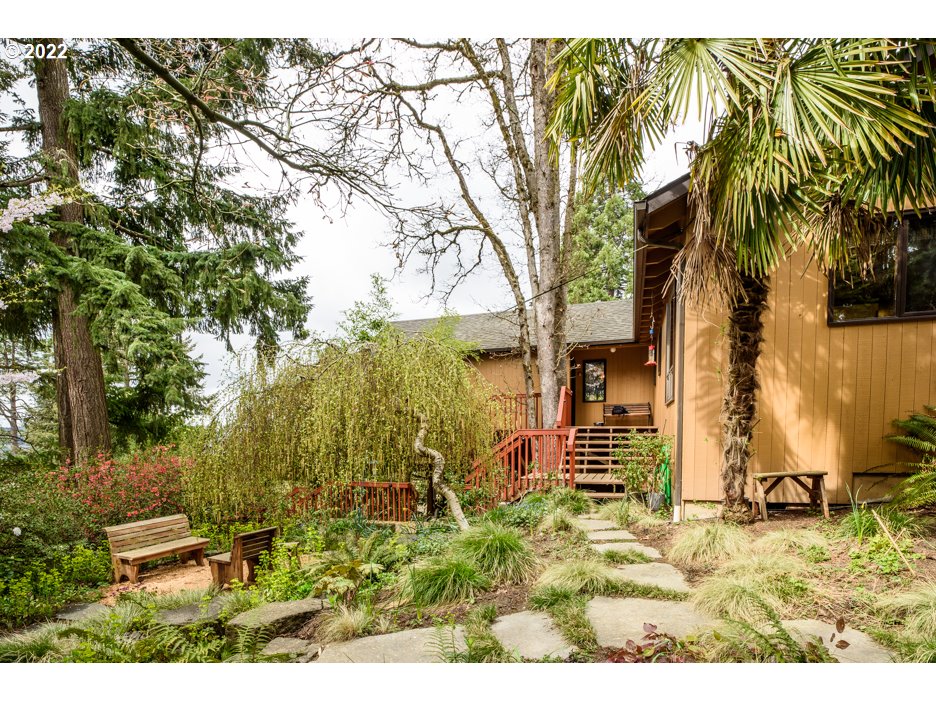 2865 Spring Boulevard Eugene, OR 97403 - Photo 27 of 32 Gallery Image 27