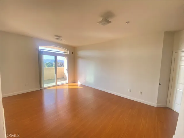 $3,500 | 3711 Baldwin Street, Unit 702, Los Angeles, CA 90031