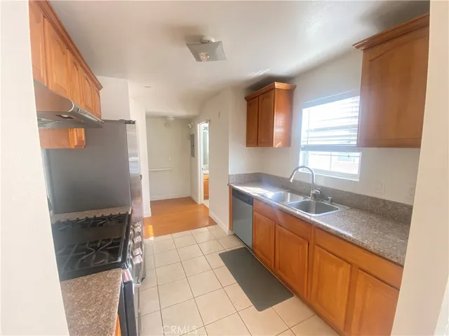 $3,500 | 3711 Baldwin Street, Unit 702, Los Angeles, CA 90031