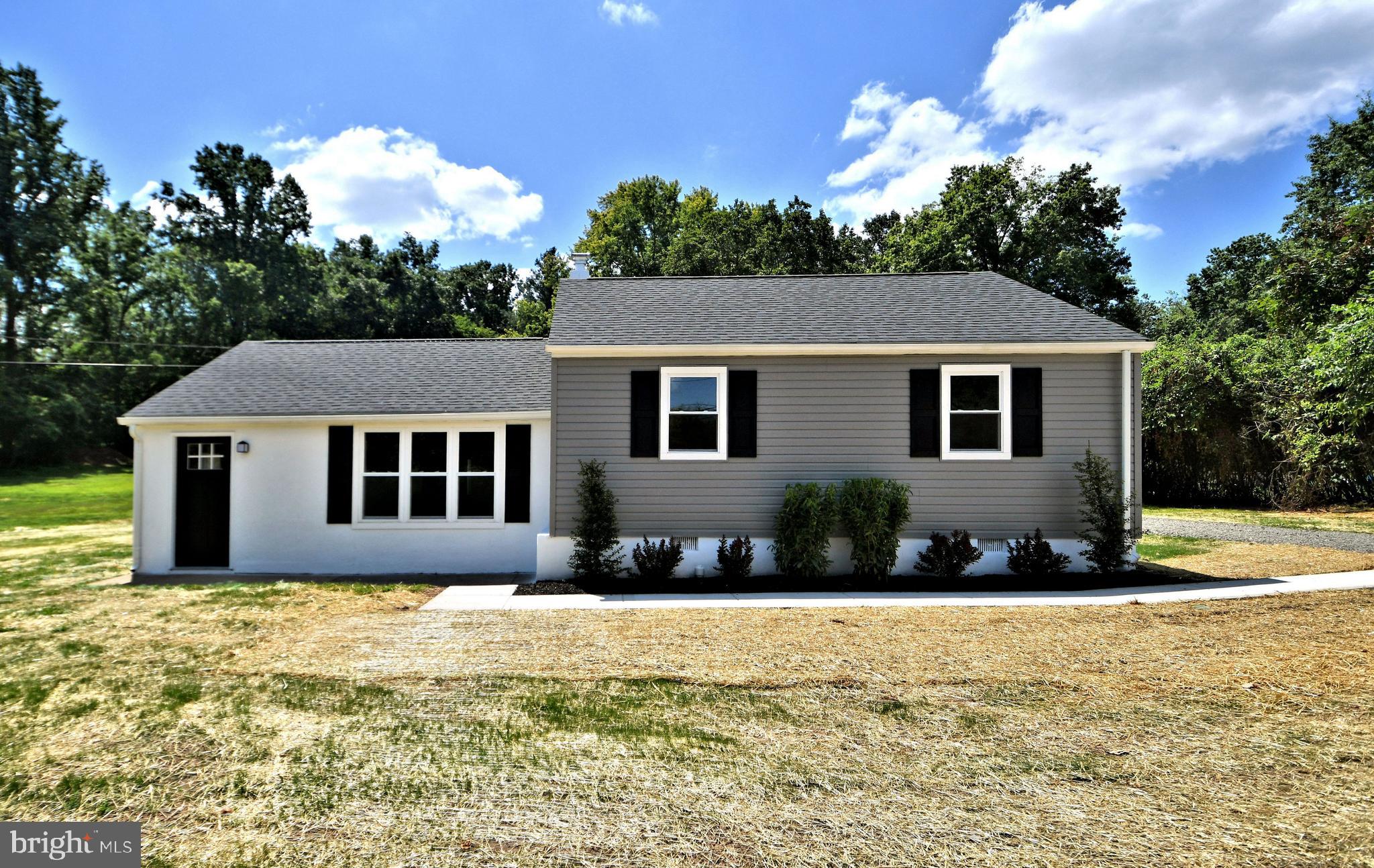 107 Alackness Road Spring City, PA 19475 - Photo 1 of 25