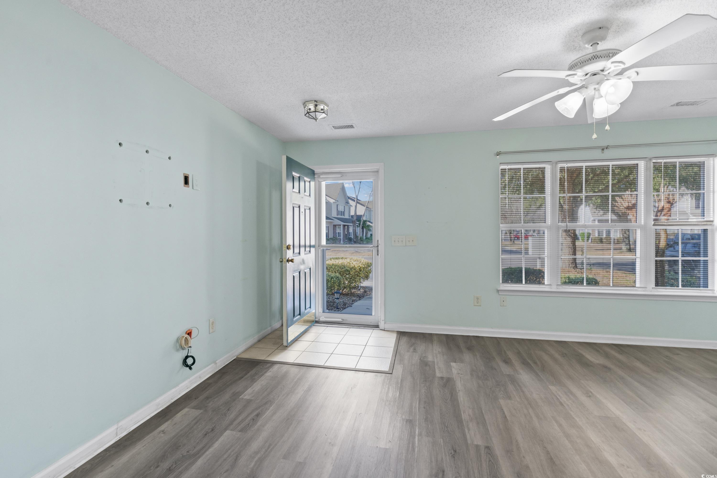 277 Seabert Road, Unit 277 Myrtle Beach, SC 29579 - Photo 3 of 36 Gallery Image 3