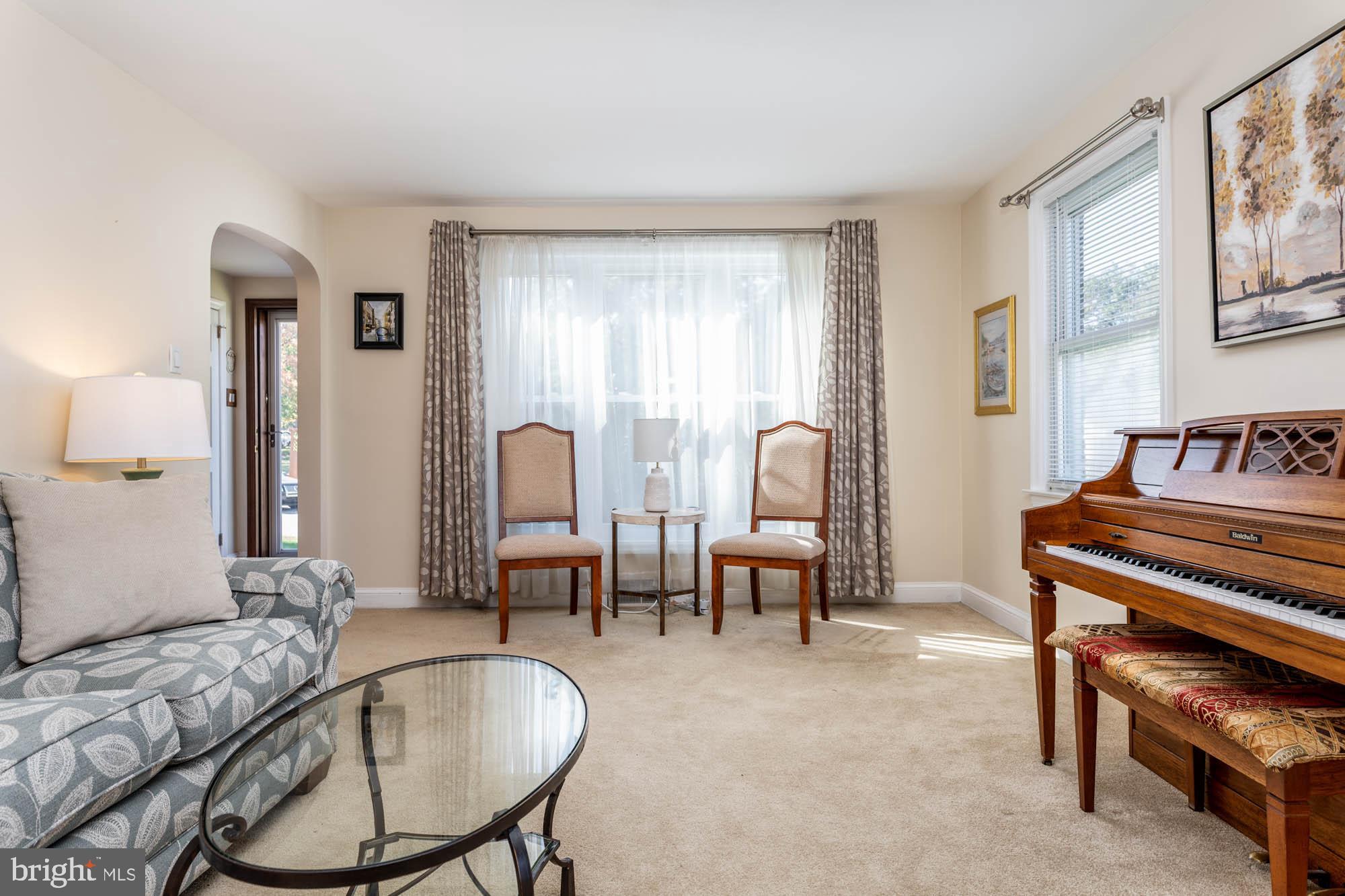 1614 Lawrence Road Havertown, PA 19083 - Photo 8 of 35