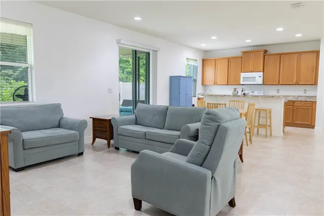 $349,900 | 108 Port Royal Court, Sebastian, FL 32958