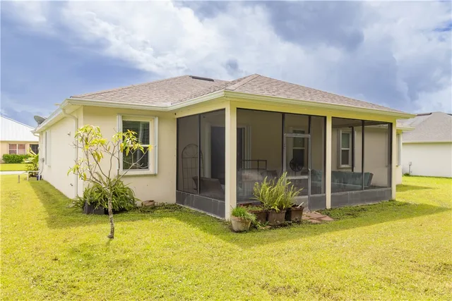 $349,900 | 108 Port Royal Court, Sebastian, FL 32958