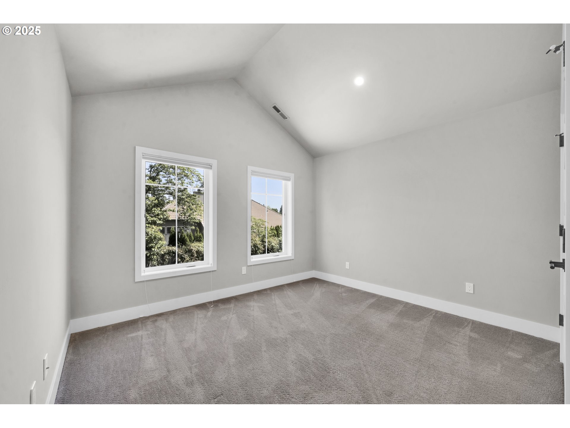 1915 Elkhorn Drive Eugene, OR 97408 - Photo 20 of 28 an empty room with windows