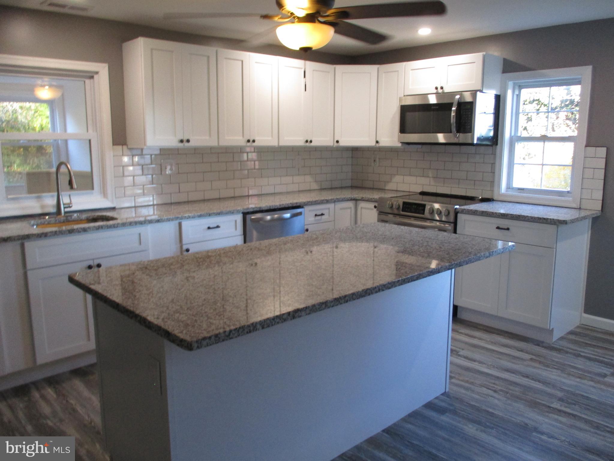508 Weir Road Aston, PA 19014 - Photo 11 of 29 Kitchen