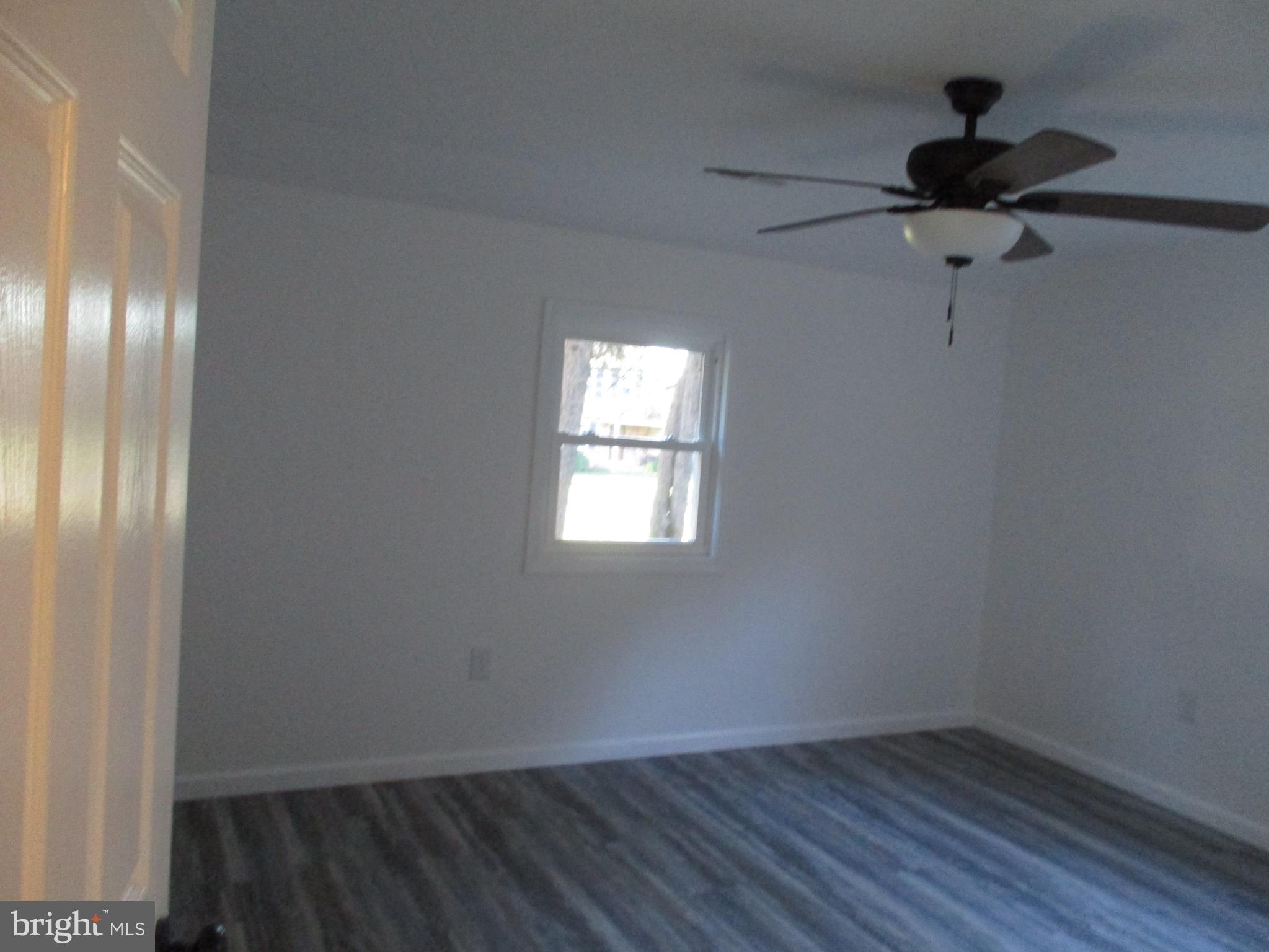 508 Weir Road Aston, PA 19014 - Photo 14 of 29 Main Floor Bedroom 2