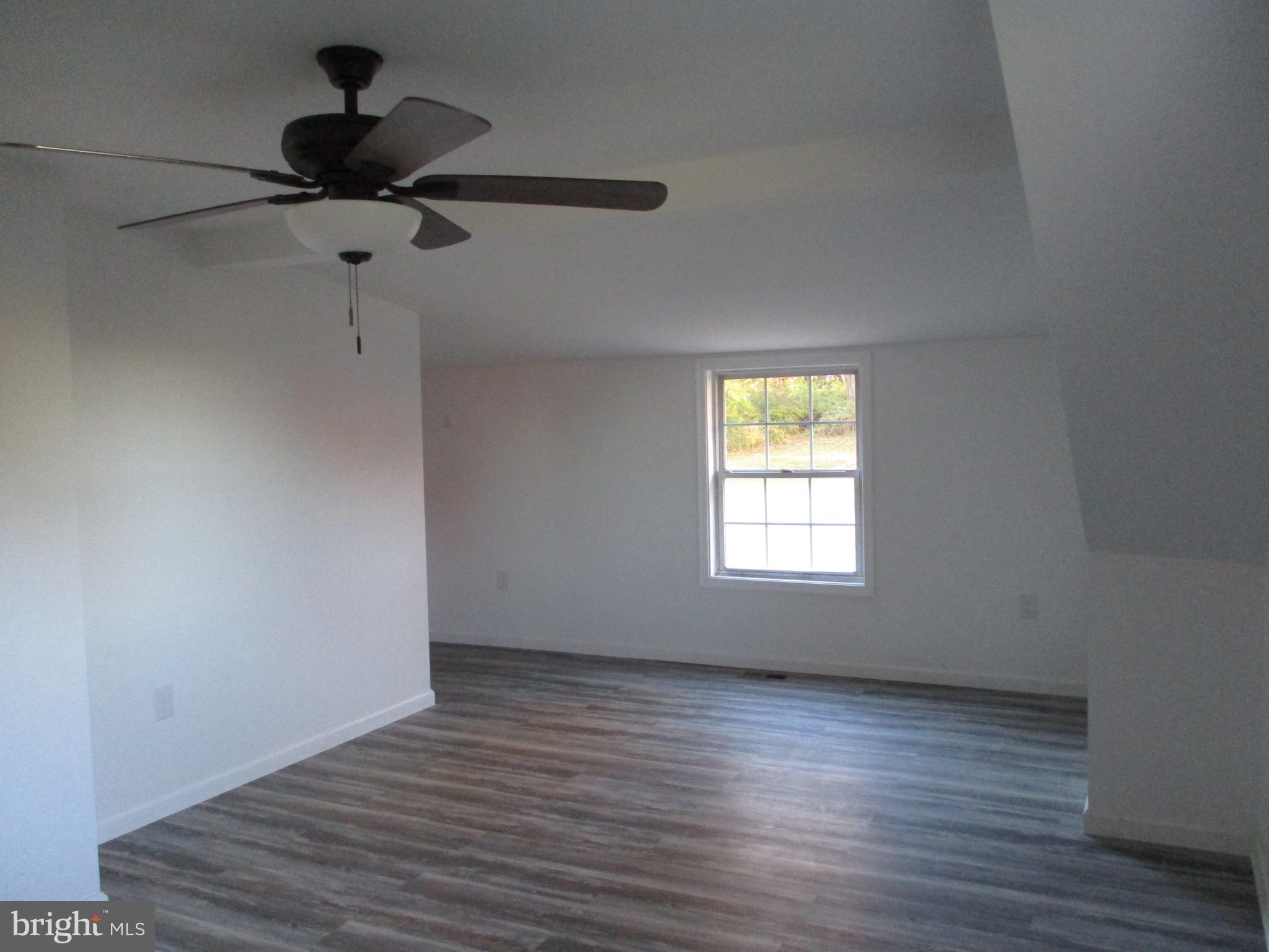 508 Weir Road Aston, PA 19014 - Photo 20 of 29 2nd Floor Bedroom - Bedroom 4