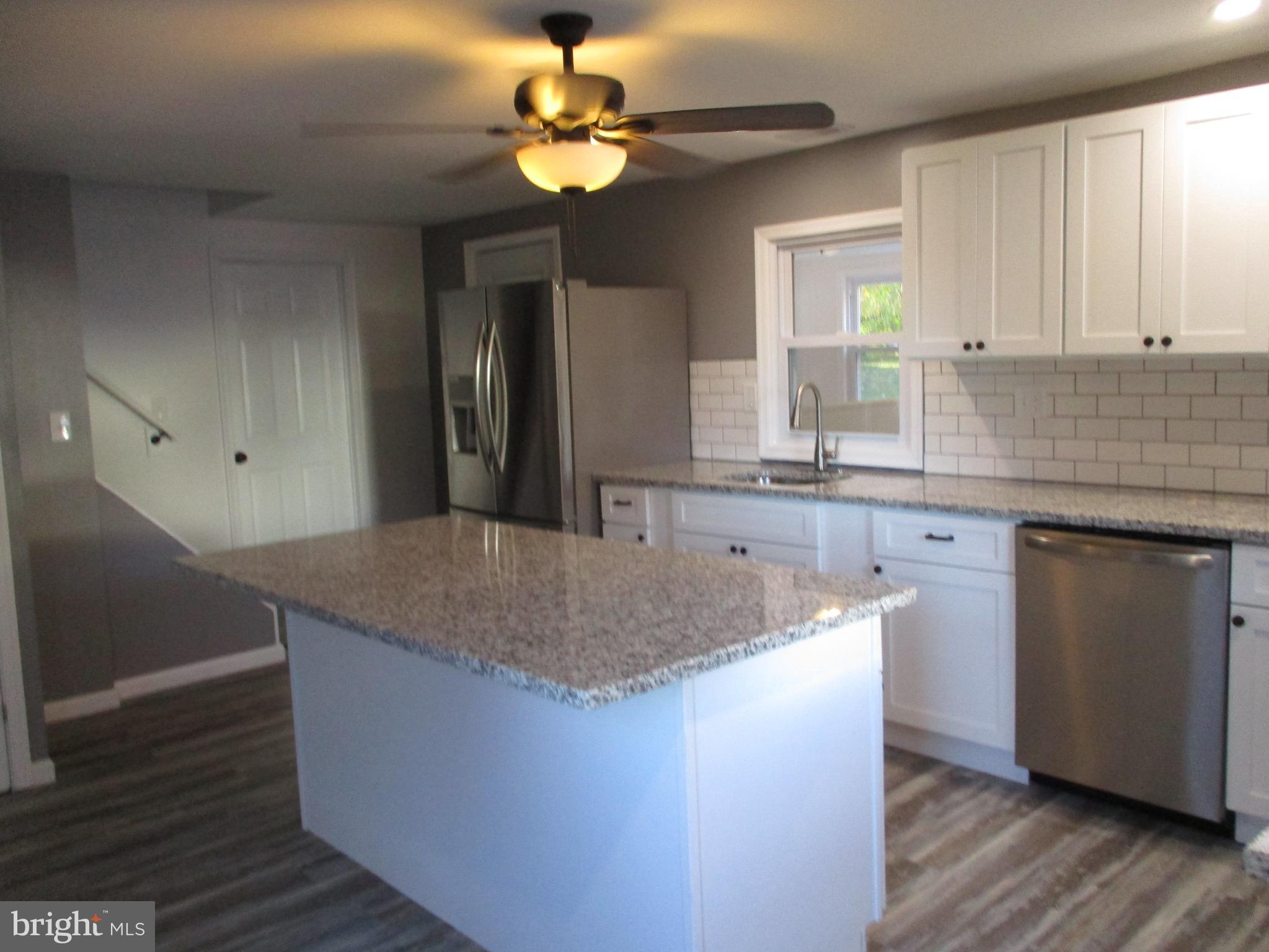 508 Weir Road Aston, PA 19014 - Photo 10 of 29 Kitchen