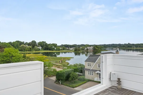 $20,000 | 200 Hillspoint Road, Westport, CT 06880