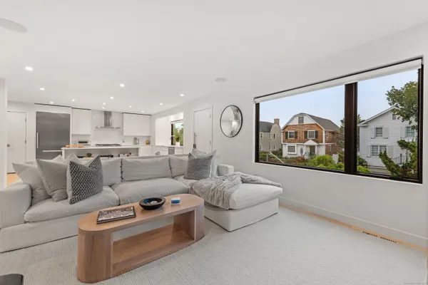 $20,000 | 200 Hillspoint Road, Westport, CT 06880