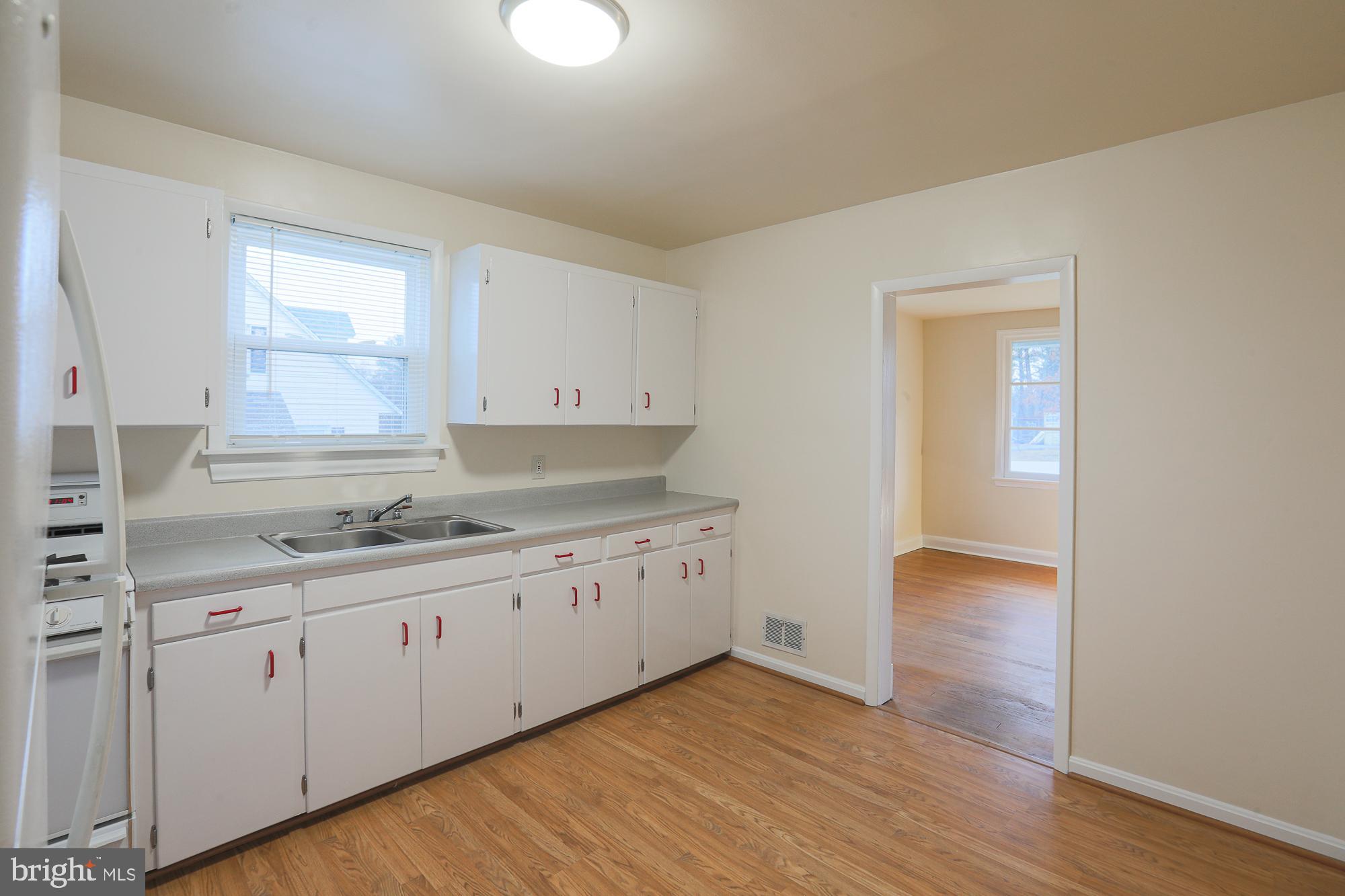 6117 Hunt Club Road Elkridge, MD 21075 - Photo 11 of 32 Gallery Image 11